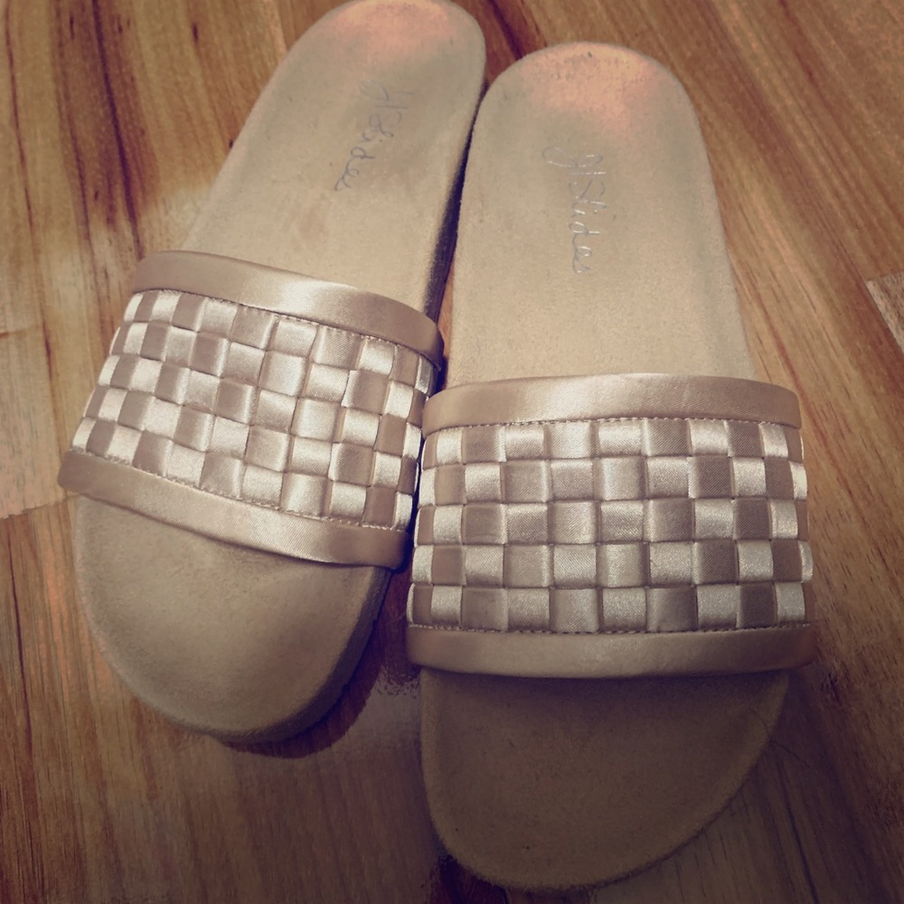 J Slides worn once